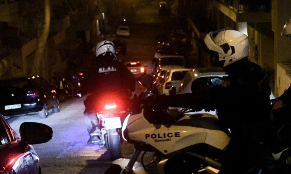 Άγιος Παντελεήμονας: Οι αρχές ψάχνουν ασταμάτητα τον «δράκο των ασανσέρ» που επιτέθηκε σε δύο ανήλικες (Βίντεο)